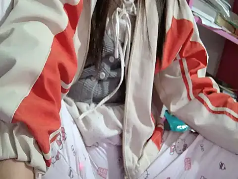 LunoChucki online show from 12-17-25, 01:49