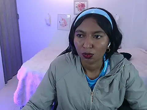 Samanta 777 online show from 04-18-26, 08:16