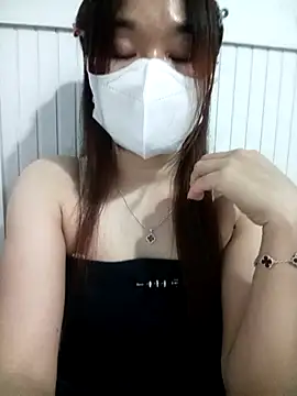 Snapshot of LevyCii99 chatting on 11-04-25, 05:17 LevyCii99 online show from 11-04-25, 05:17