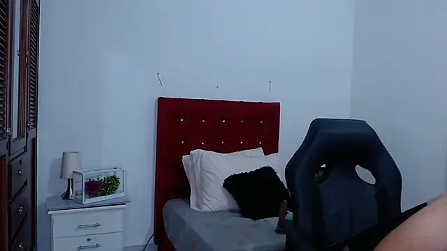 LiamHeat  online show from 11-09-25, 04:05