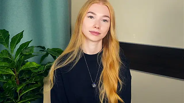 Snapshot of TariHedrix chatting on 11-01-25, 07:57 TariHedrix online show from 11-01-25, 07:57