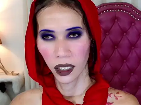 bellaUtops online show from 11-30-25, 07:58