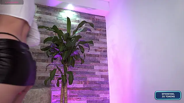 emily montoya1 online show from 04-21-26, 11:55