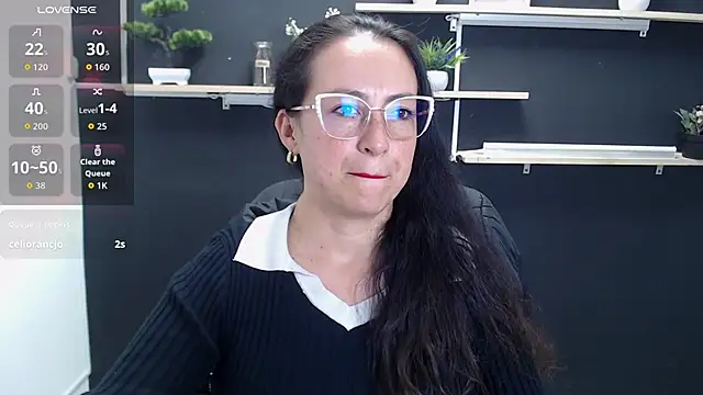 Snapshot of Lauryn_Jones chatting on 06-22-26, 08:39 Lauryn Jones online show from 06-22-26, 08:39