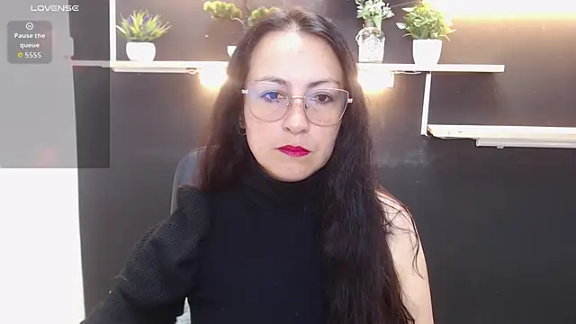 Lauryn Jones online show from 03-18-26, 04:41