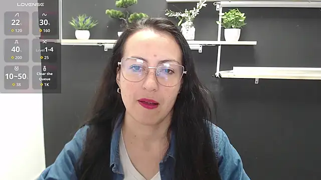 Snapshot of Lauryn_Jones chatting on 04-29-26, 07:20 Lauryn Jones online show from 04-29-26, 07:20