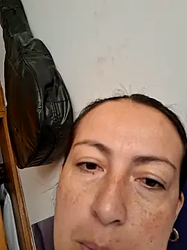 Snapshot of Lauryn_Jones chatting on 05-24-26, 06:52 Lauryn Jones online show from 05-24-26, 06:52
