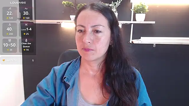 Snapshot of Lauryn_Jones chatting on 05-11-26, 05:21 Lauryn Jones online show from 05-11-26, 05:21