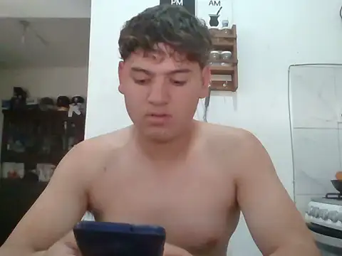 Myboy0020 online show from 12-03-25, 04:28