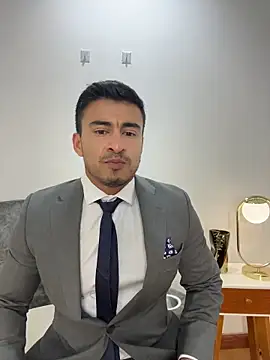 Chris Clarck online show from 11-11-25, 07:19