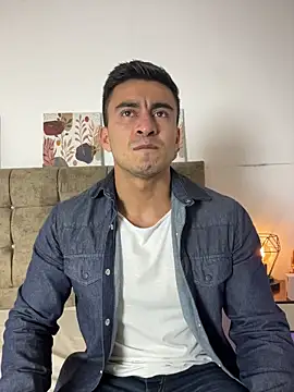 Chris Clarck online show from 12-22-25, 08:42