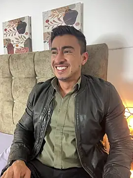 Chris Clarck online show from 11-18-25, 07:28