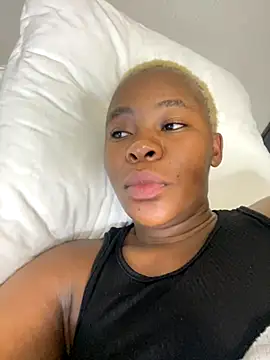 MiyaXo2 online show from 11-18-25, 11:59