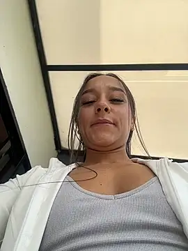 Brunettecollins05 online show from 04-17-26, 08:55