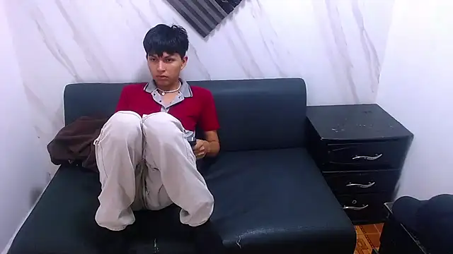 Snapshot of Mortelle_ chatting on 01-11-26, 12:45 Mortelle online show from 01-11-26, 12:45