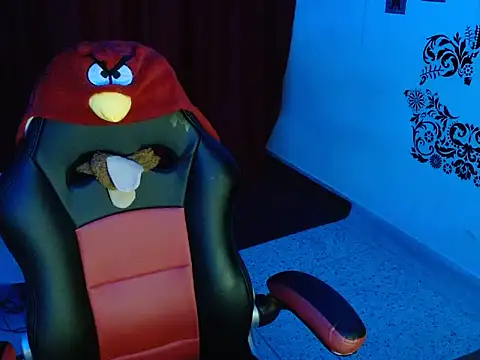 YIYI84 online show from 11-15-25, 10:58