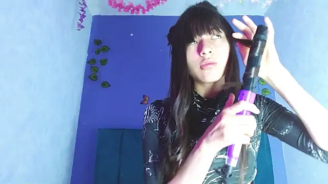 Snapshot of aperlacandycm01 chatting on 11-14-25, 04:16 aperlacandycm01 online show from 11-14-25, 04:16