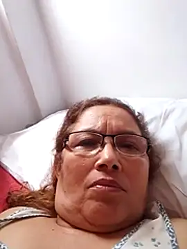 Snapshot of Cessi50 chatting on 02-22-26, 04:41 Cessi50 online show from 02-22-26, 04:41