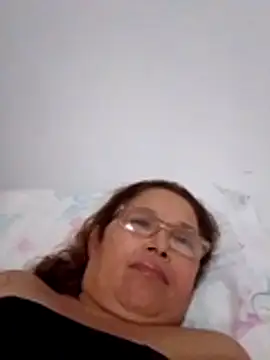 Snapshot of Cessi50 chatting on 02-05-26, 01:34 Cessi50 online show from 02-05-26, 01:34