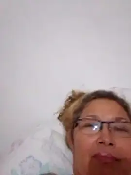 Snapshot of Cessi50 chatting on 01-19-26, 01:09 Cessi50 online show from 01-19-26, 01:09