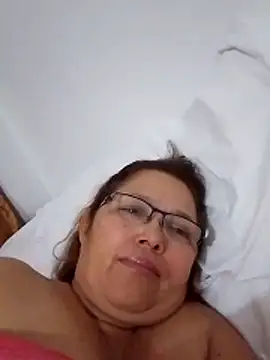 Snapshot of Cessi50 chatting on 02-15-26, 12:11 Cessi50 online show from 02-15-26, 12:11