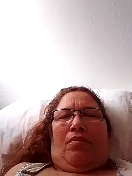 Snapshot of Cessi50 chatting on 02-07-26, 12:35 Cessi50 online show from 02-07-26, 12:35