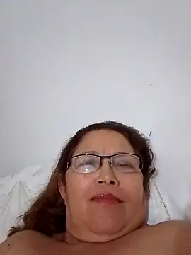 Snapshot of Cessi50 chatting on 02-10-26, 02:21 Cessi50 online show from 02-10-26, 02:21