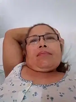 Snapshot of Cessi50 chatting on 01-11-26, 12:12 Cessi50 online show from 01-11-26, 12:12