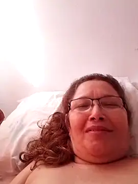 Snapshot of Cessi50 chatting on 02-09-26, 01:53 Cessi50 online show from 02-09-26, 01:53