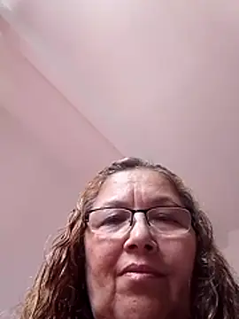 Snapshot of Cessi50 chatting on 11-29-25, 05:57 Cessi50 online show from 11-29-25, 05:57