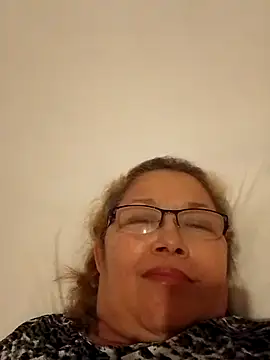 Snapshot of Cessi50 chatting on 12-13-25, 08:04 Cessi50 online show from 12-13-25, 08:04