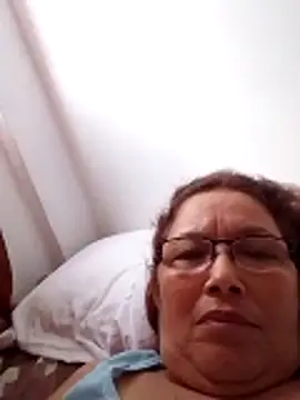 Snapshot of Cessi50 chatting on 02-17-26, 12:13 Cessi50 online show from 02-17-26, 12:13