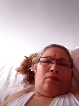 Snapshot of Cessi50 chatting on 12-18-25, 08:56 Cessi50 online show from 12-18-25, 08:56