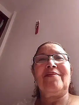 Snapshot of Cessi50 chatting on 02-19-26, 04:48 Cessi50 online show from 02-19-26, 04:48