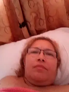 Snapshot of Cessi50 chatting on 11-19-25, 12:16 Cessi50 online show from 11-19-25, 12:16