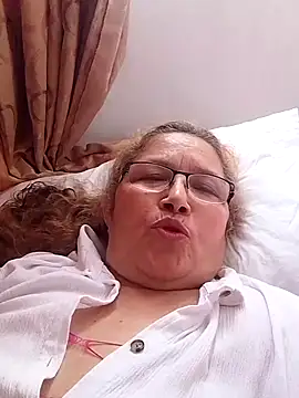 Snapshot of Cessi50 chatting on 12-01-25, 05:47 Cessi50 online show from 12-01-25, 05:47