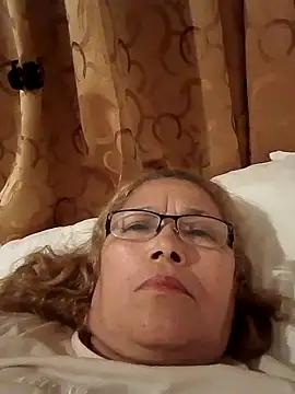 Snapshot of Cessi50 chatting on 11-08-25, 01:53 Cessi50 online show from 11-08-25, 01:53