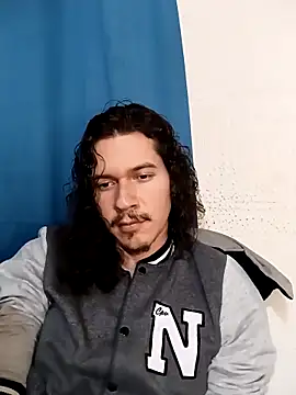 Snapshot of OnixAgata0 chatting on 04-18-26, 12:35 OnixAgata0 online show from 04-18-26, 12:35
