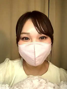 Snapshot of reika33 chatting on 11-15-25, 09:24 reika33 online show from 11-15-25, 09:24