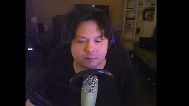 Snapshot of funwithchris chatting on 11-01-25, 05:47 funwithchris online show from 11-01-25, 05:47