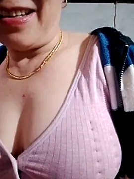 small-house123 online show from 01-19-26, 12:03