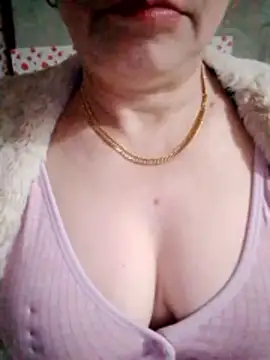 small-house123 online show from 02-11-26, 01:49