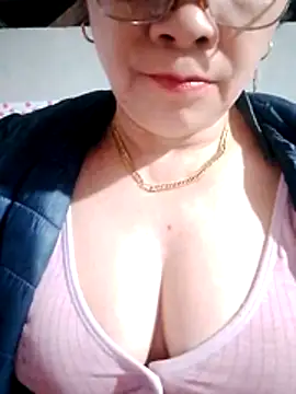 small-house123 online show from 01-18-26, 11:57