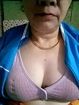 small-house123 online show from 02-16-26, 03:54