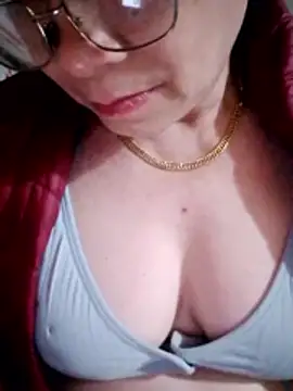 small-house123 online show from 02-03-26, 06:22