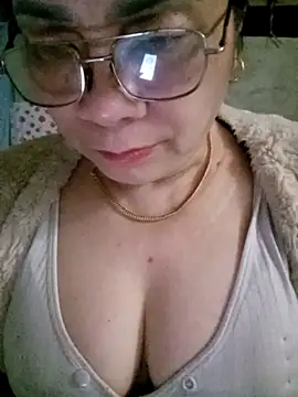 small-house123 online show from 02-25-26, 12:00