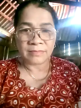 Snapshot of small-house123 chatting on 11-06-25, 03:10 small-house123 online show from 11-06-25, 03:10