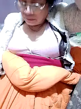 small-house123 online show from 11-28-25, 10:10