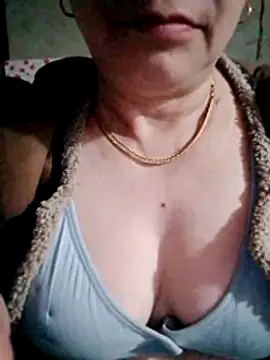 small-house123 online show from 02-04-26, 12:44