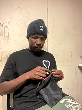 Ndodemnyamaxh online show from 11-04-25, 07:39